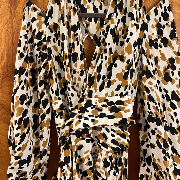 Diane Von Furstenberg Long Sleeve Silk Dress - Picture 7 of 12